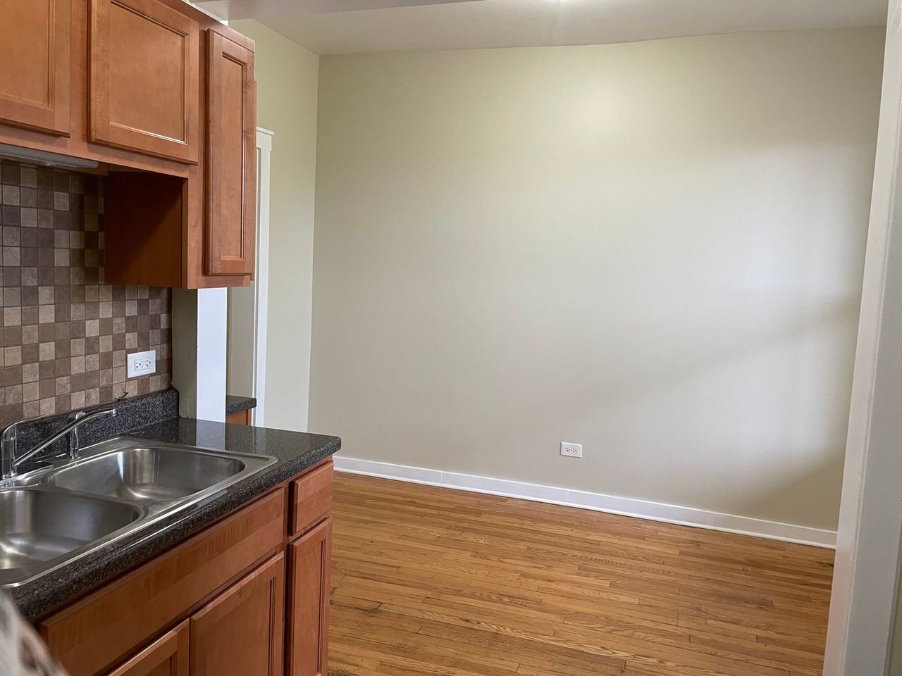 5256 W North - Photo 3 of 19