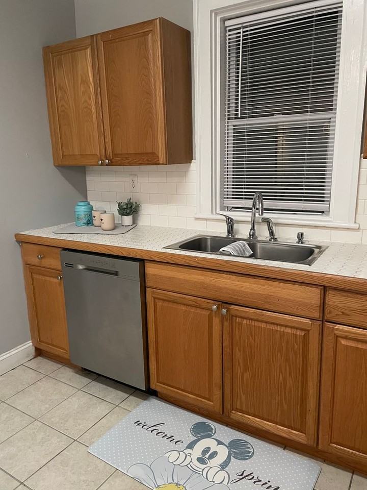 907 Dock St - Photo 6 of 11