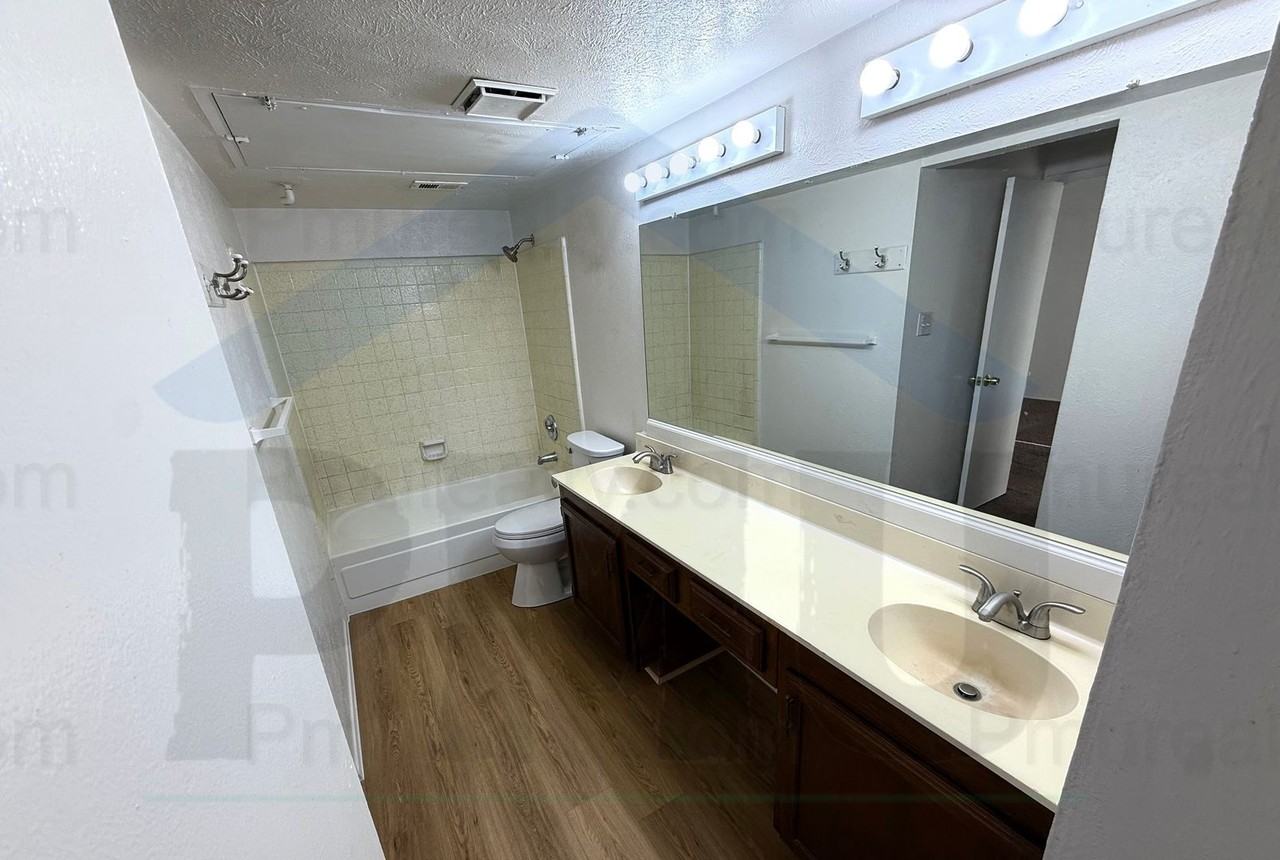 7169 Sorcey Rd - Photo 5 of 9