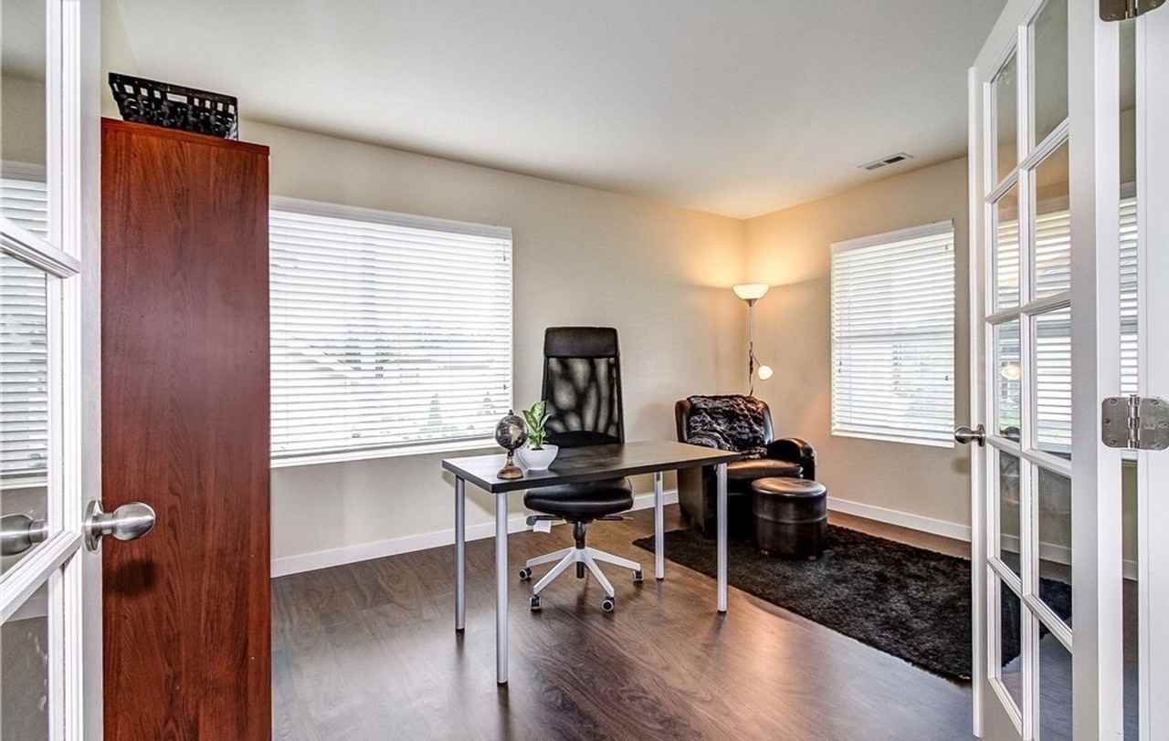 21460 Se 299th Way - Photo 3 of 15