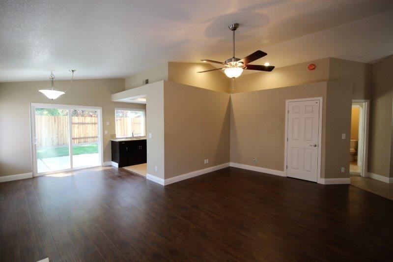 980 Lanigan Court - Photo 4 of 24