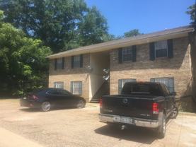 302 S Green St 13-16 - Photo 1 of 1