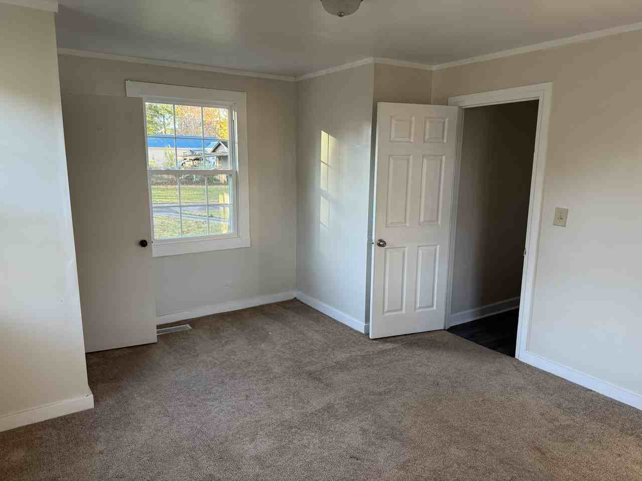 117 Kenneth Blvd - Photo 2 of 9