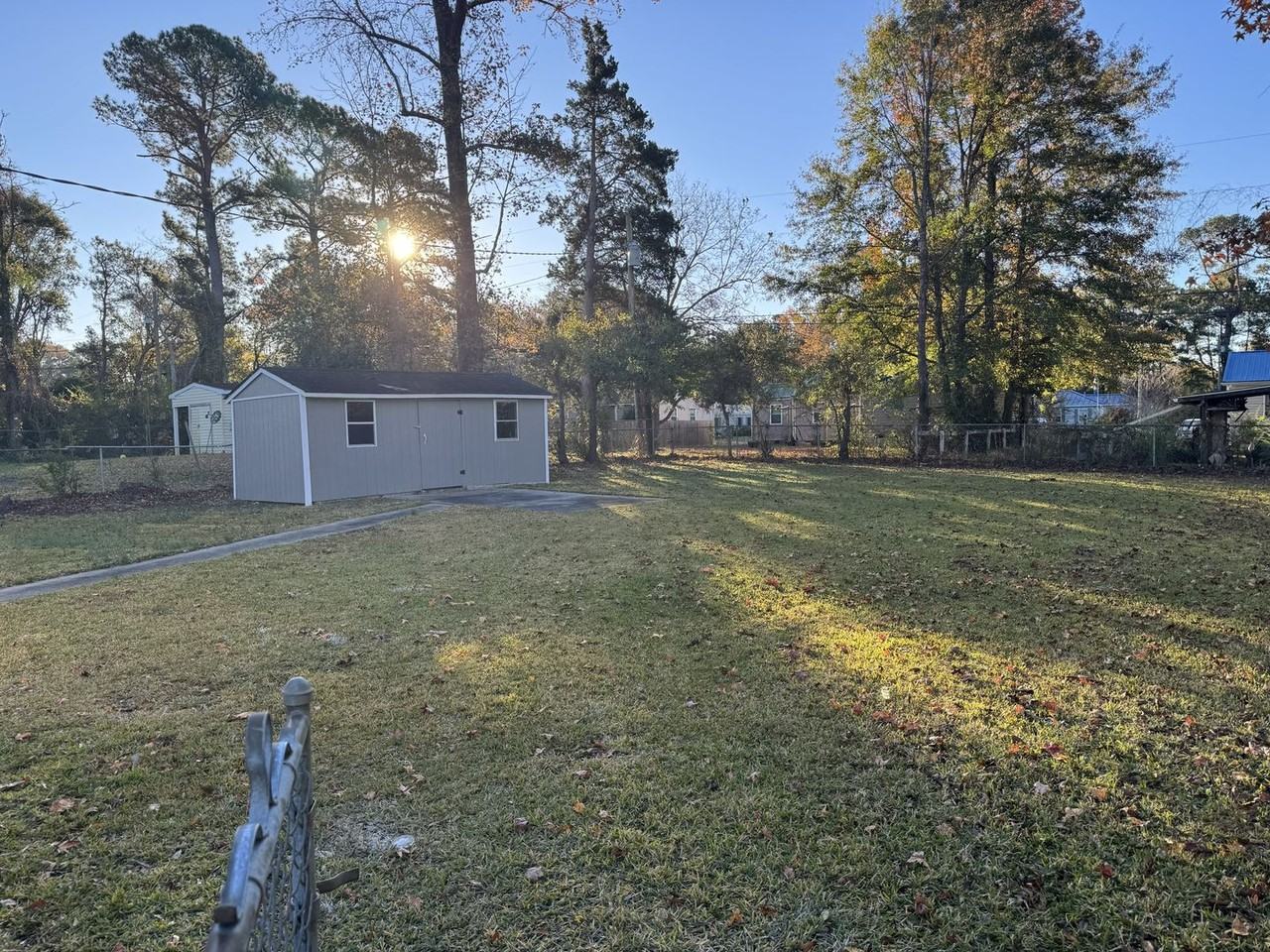 117 Kenneth Blvd - Photo 4 of 9