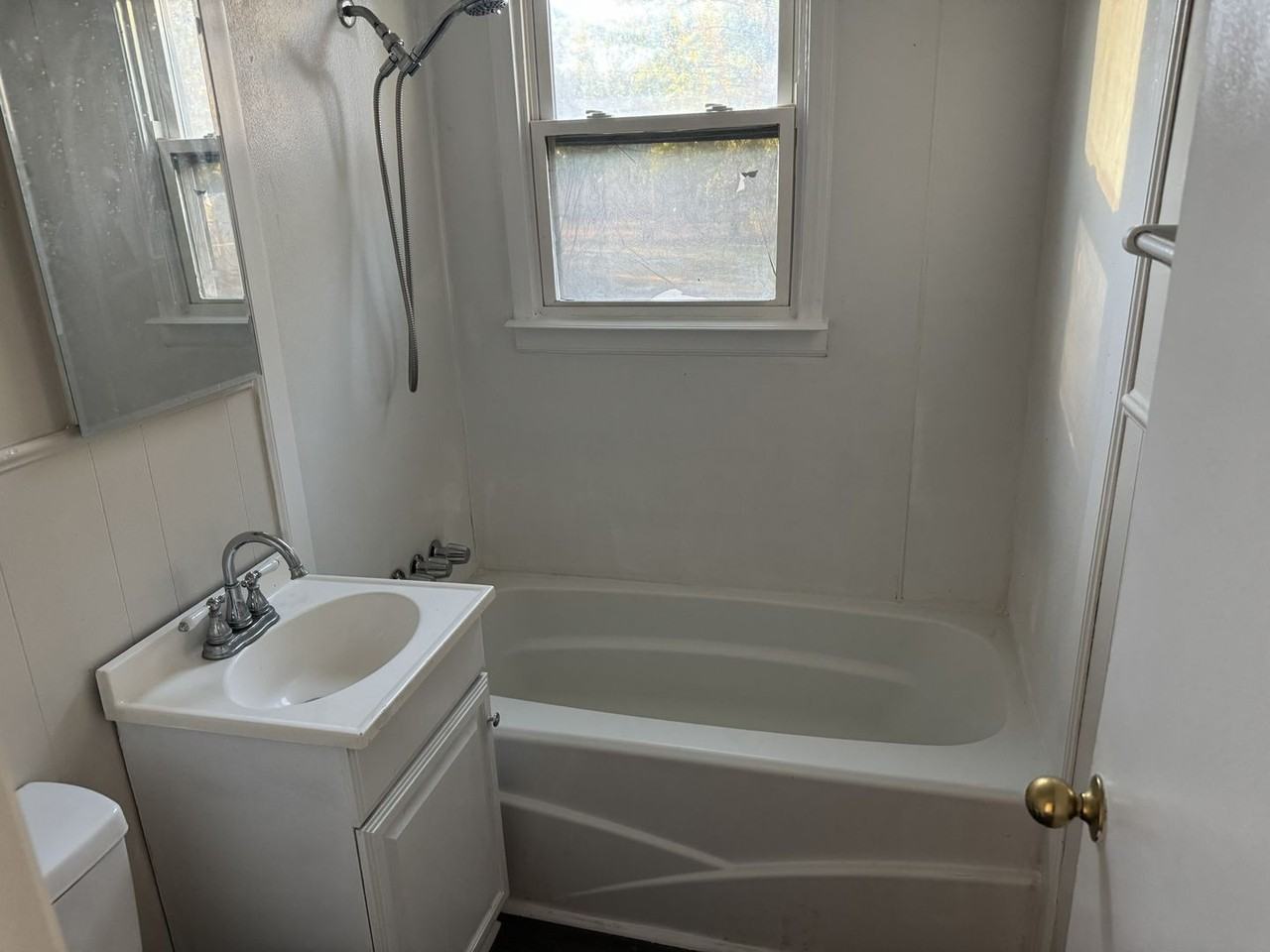 117 Kenneth Blvd - Photo 7 of 9