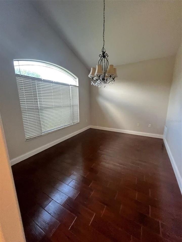 4924 Raylene Way - Photo 2 of 9
