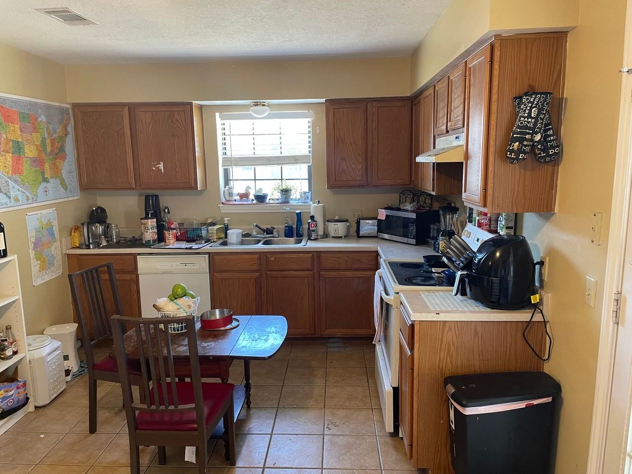 1905 Woodsman Dr - Photo 3 of 13