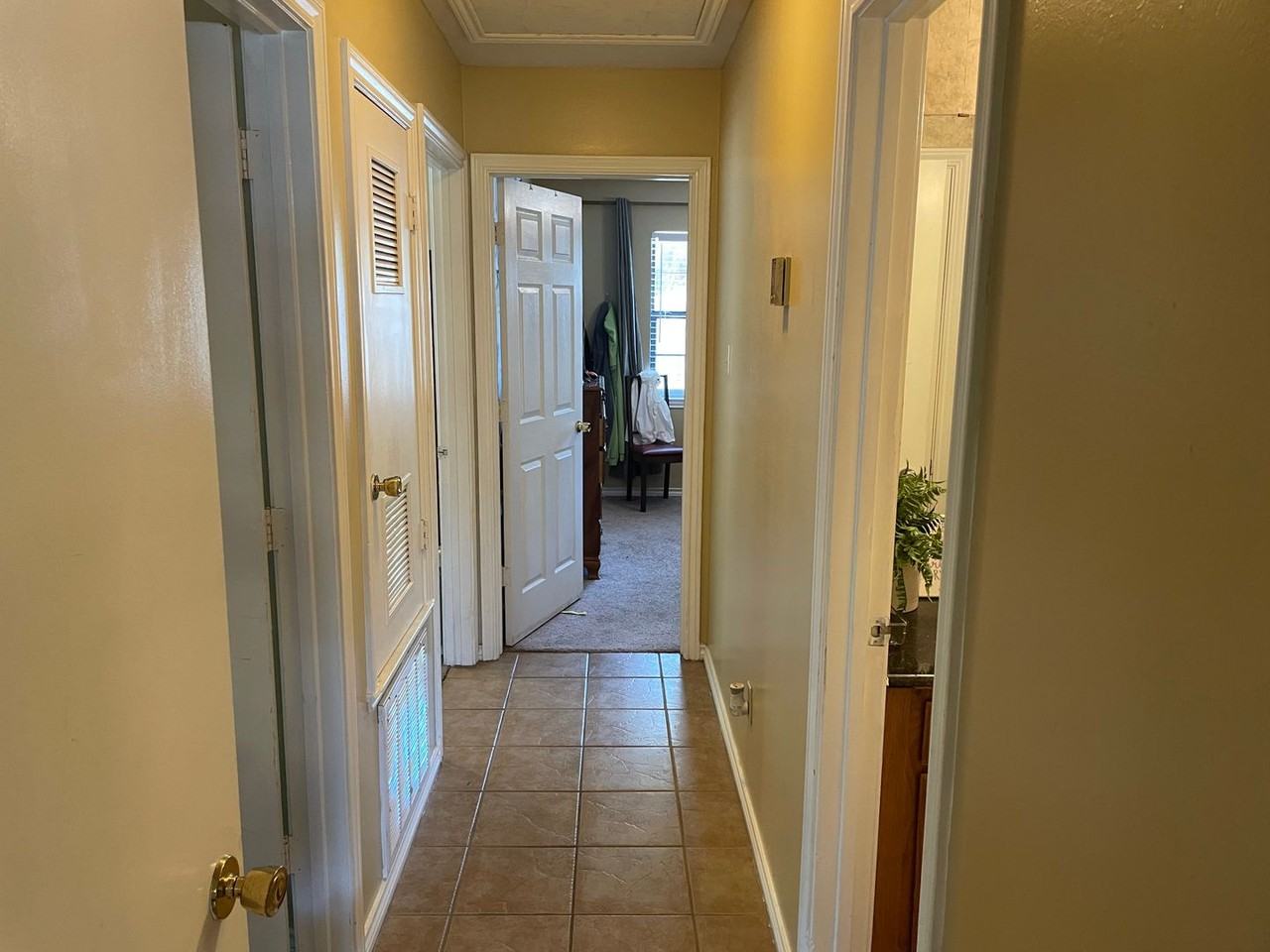 1905 Woodsman Dr - Photo 5 of 13