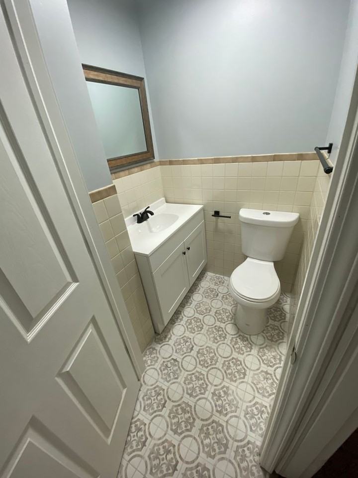 808 Western Avenue - Photo 7 of 13