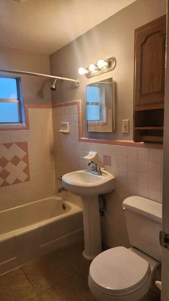 1204 Imperial Dr - Photo 6 of 12