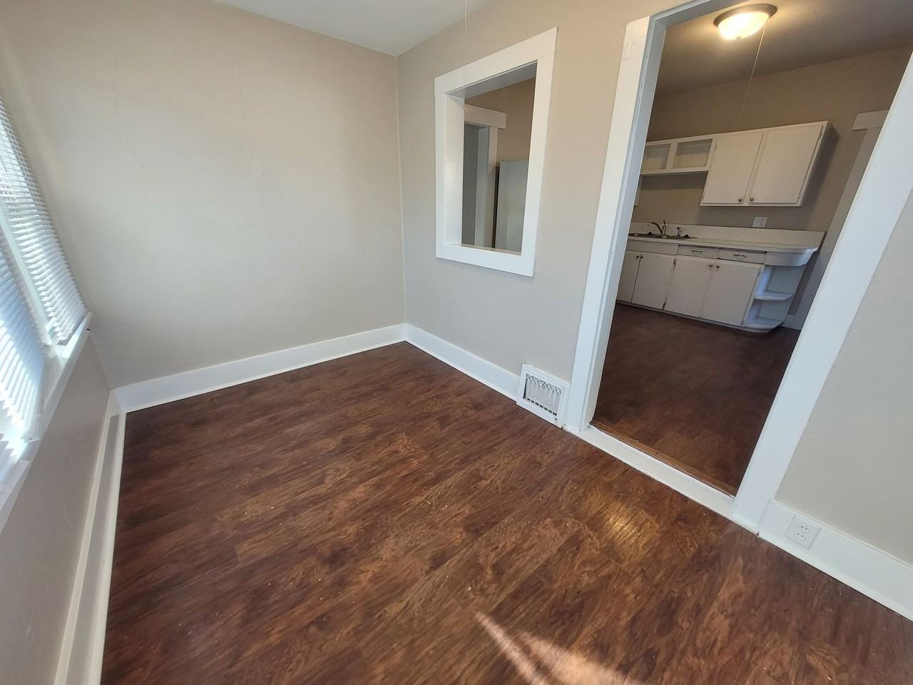 2400 Elizabeth Avenue - Photo 6 of 25