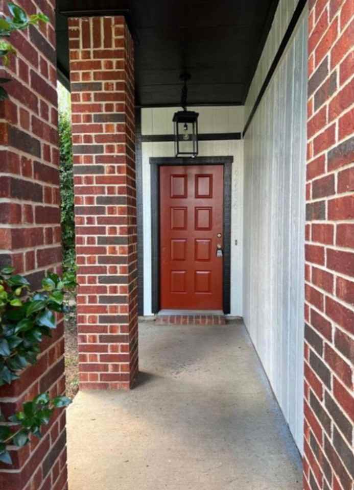 4714 Castleman Dr - Photo 2 of 14