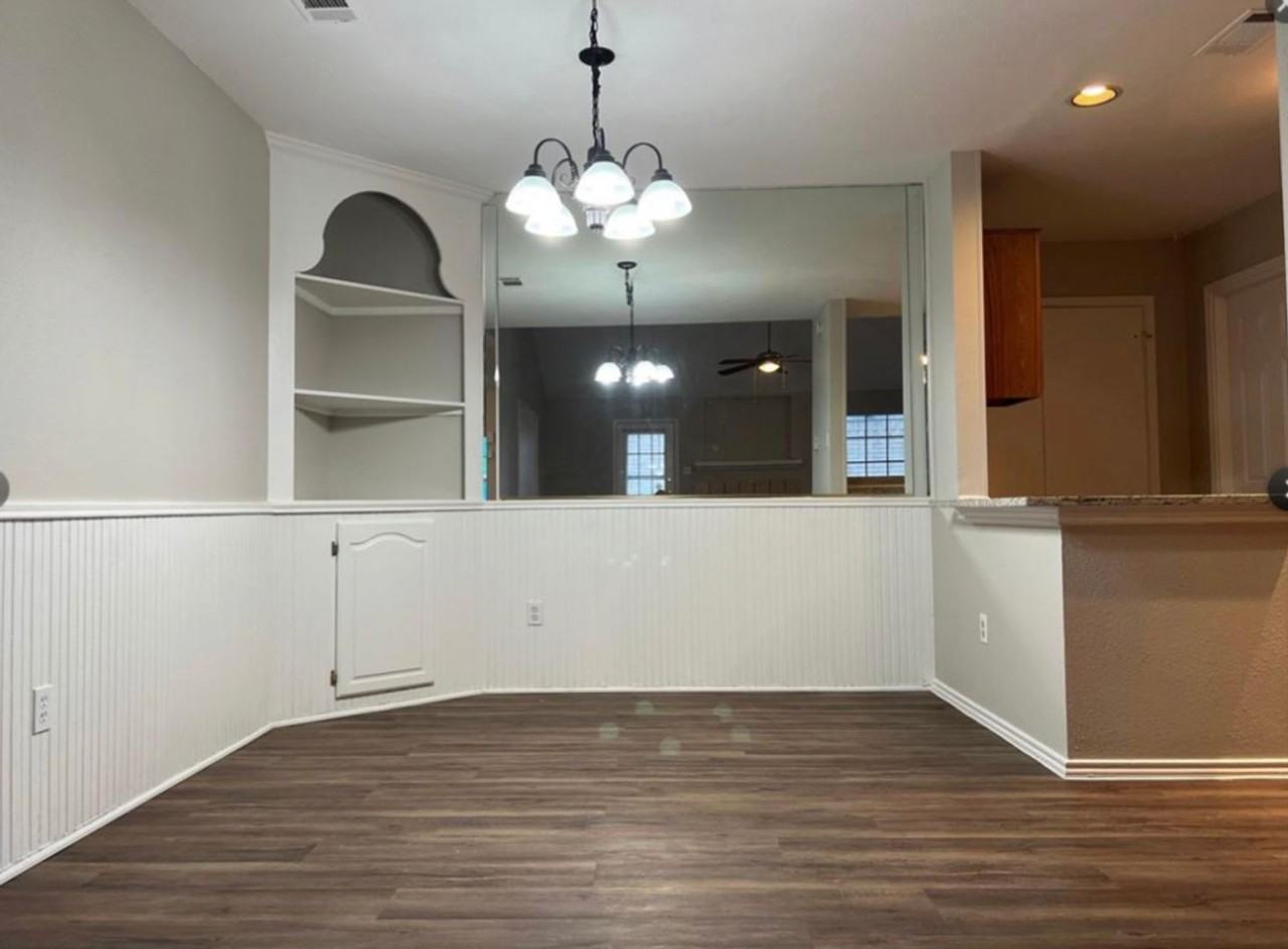 4714 Castleman Dr - Photo 6 of 14