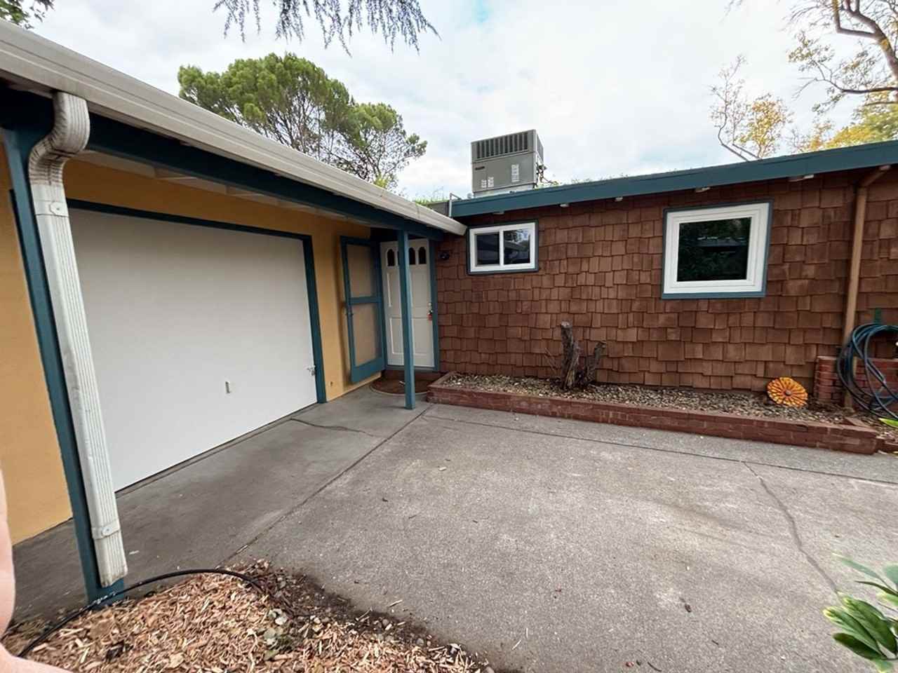 729 M Street - Photo 2 of 30