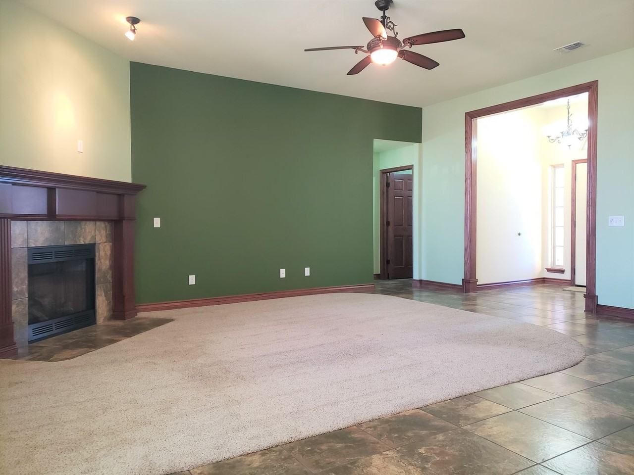 329 Madison Place Drive - Photo 5 of 19