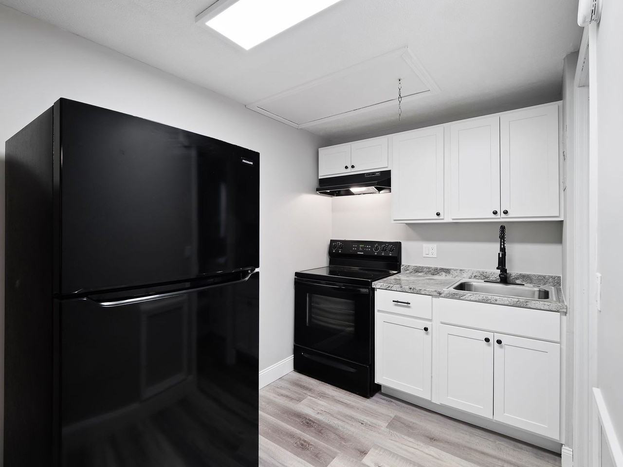 Dartmouth Place Apartments - Photo 2 of 50