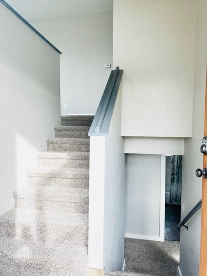 318 Michigan Ave - Photo 3 of 21