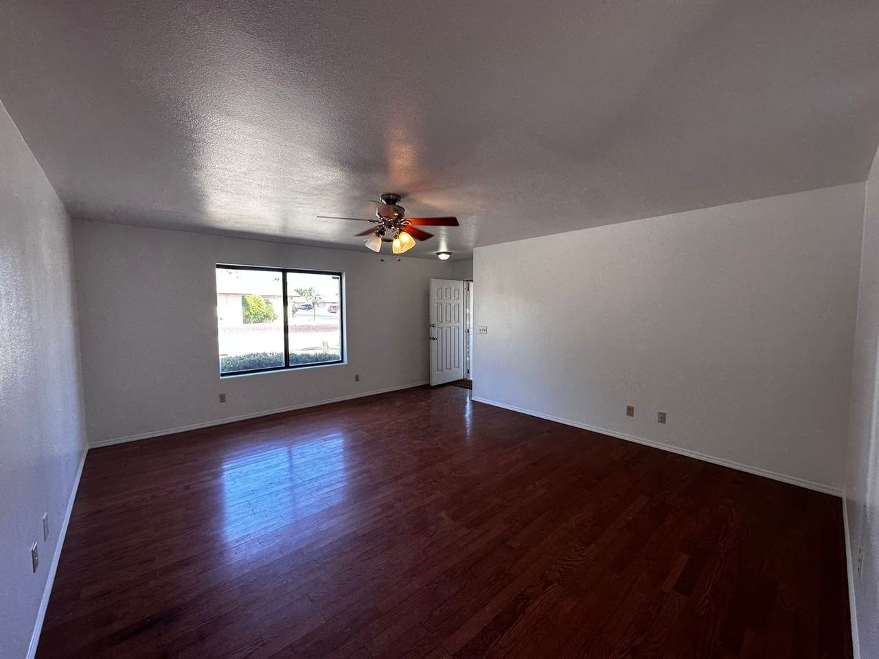 1838 Golden Gate Ave - Photo 3 of 10