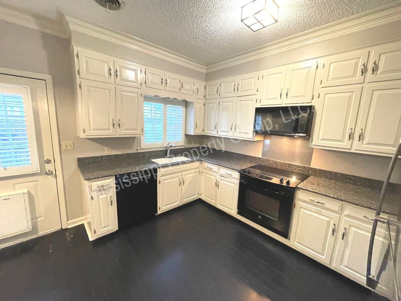 7 Dell Drive - Photo 7 of 23