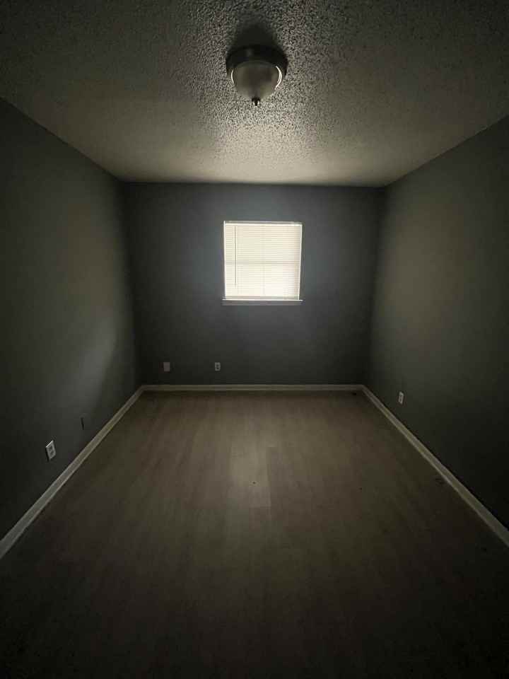 420 North Gilmer Street - Photo 6 of 8