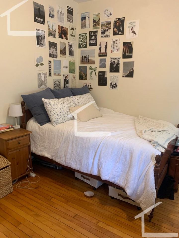 317 Saint Paul Street - Photo 4 of 9