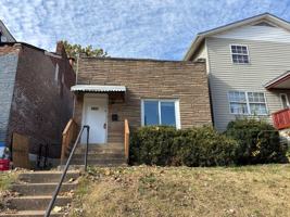 featured image of 3937 Iowa Avenue