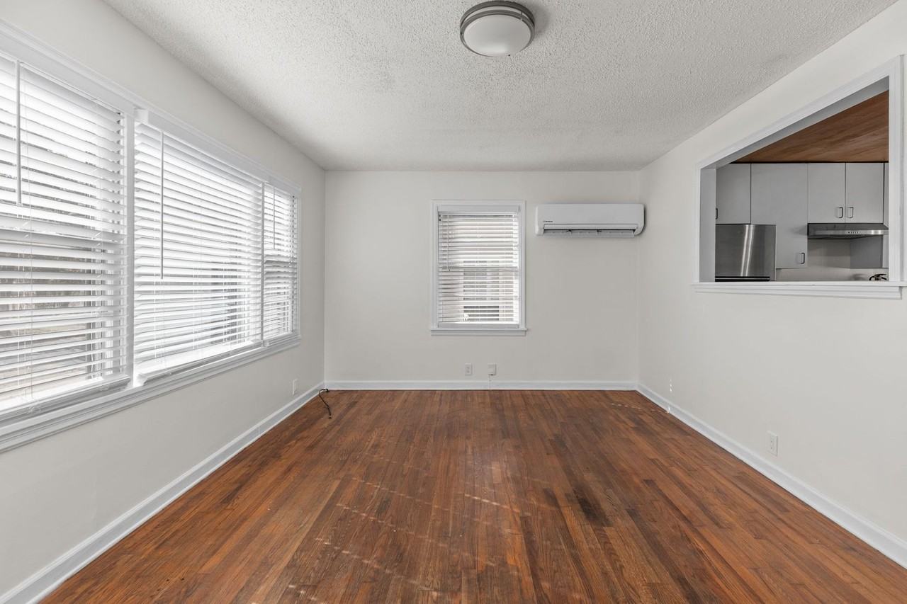 801 E. MOBILE STREET - Photo 4 of 25