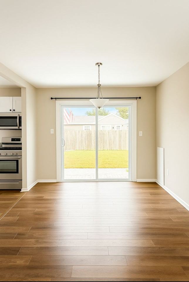 2228 Corbett Avenue - Photo 3 of 6