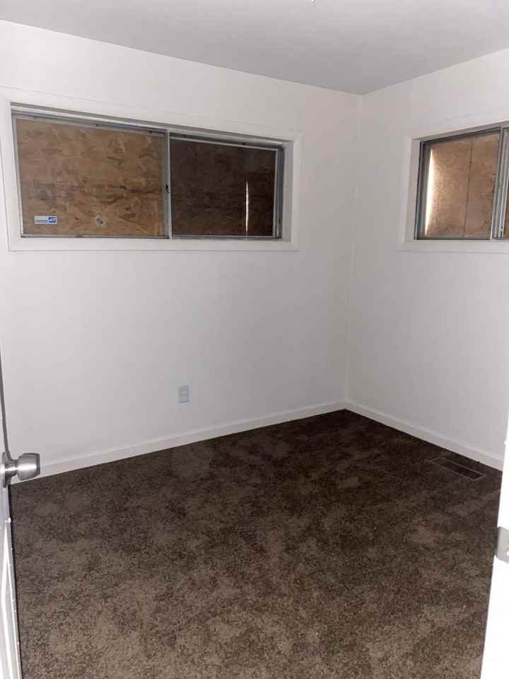 325 Rieber Dr - Photo 5 of 18