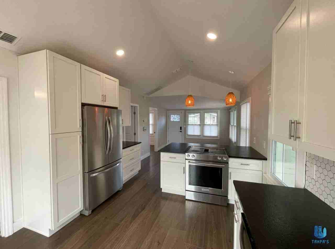 2440 Quincy Street South - Photo 3 of 14