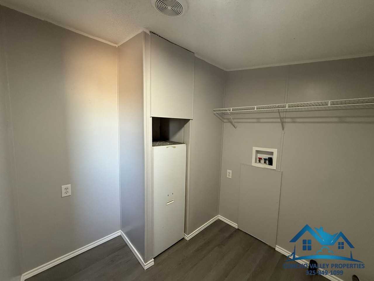 10302 Glass Road - Photo 6 of 19