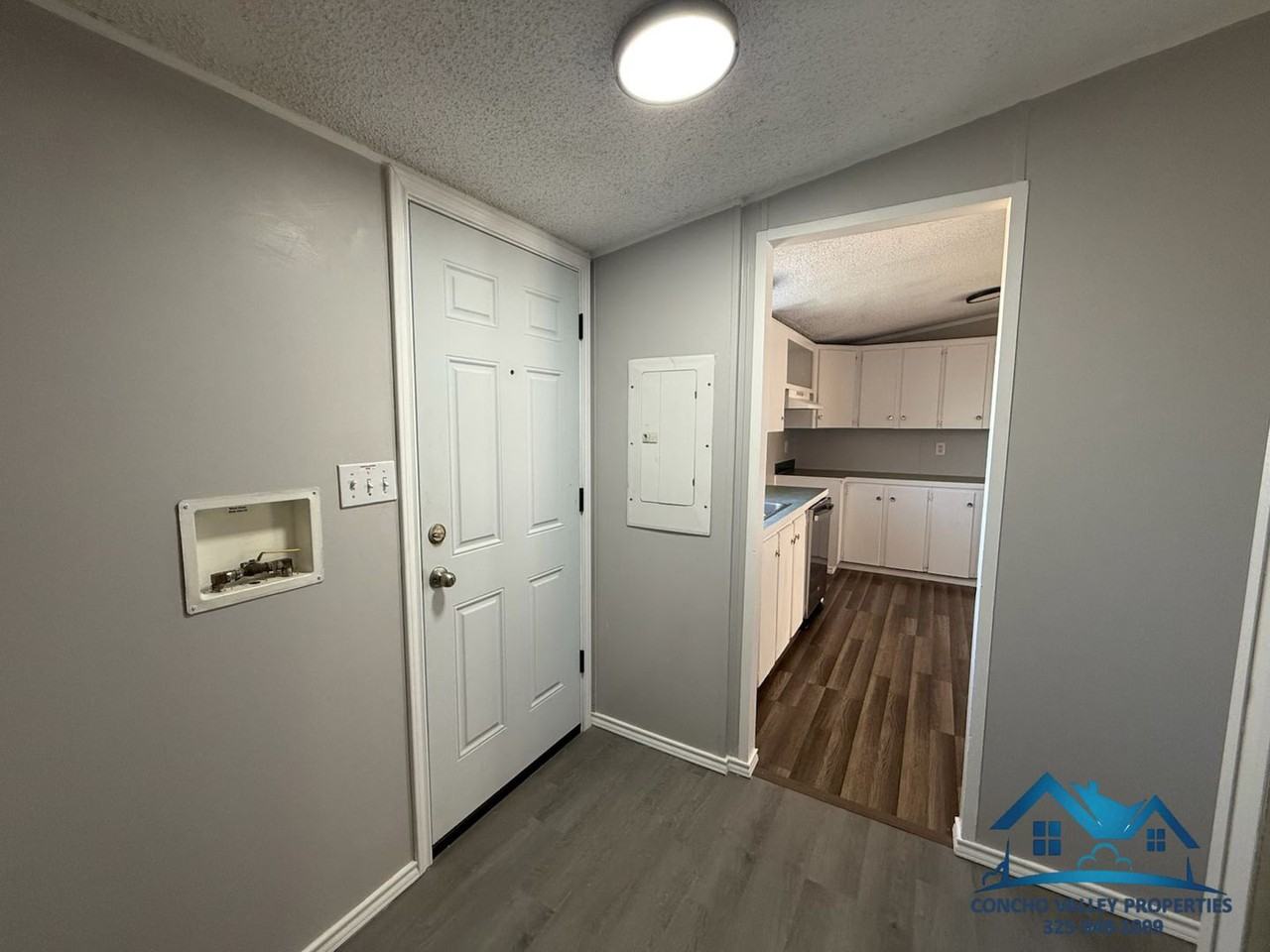 10302 Glass Road - Photo 7 of 19