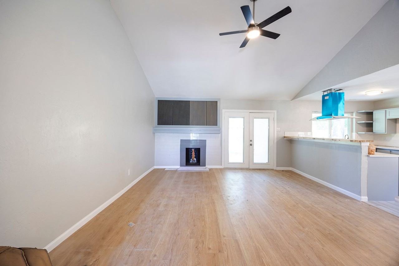 2609 Herring Cir - Photo 6 of 21