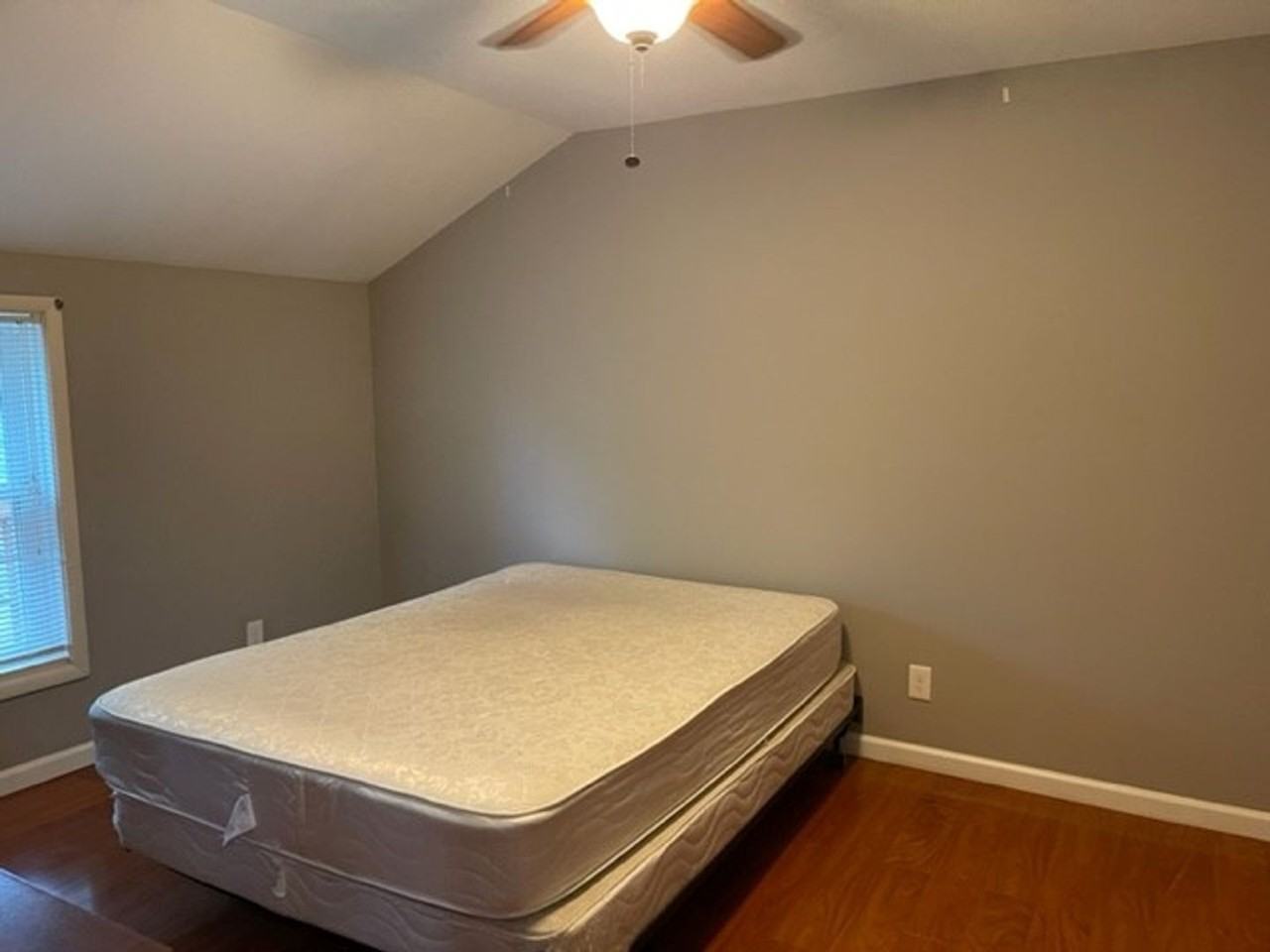 808 N Lincoln Ave. Urbana, IL - Photo 3 of 11