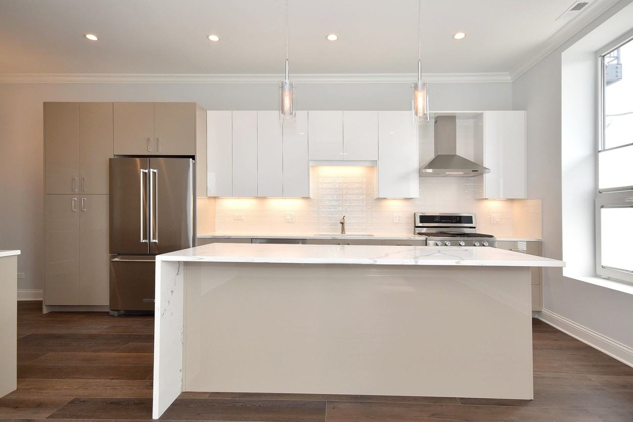 6555 W North Avenue - Photo 2 of 27