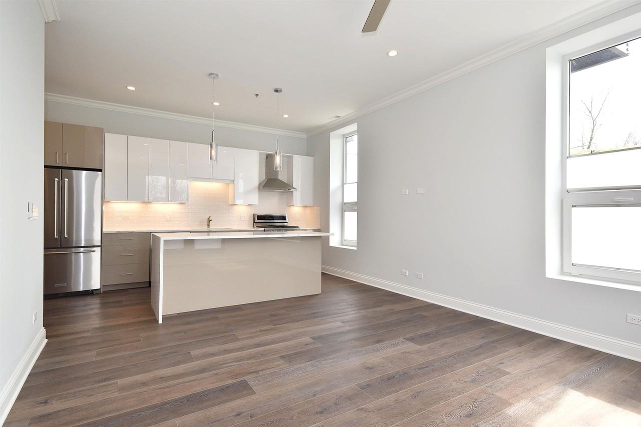 6555 W North Avenue - Photo 3 of 27