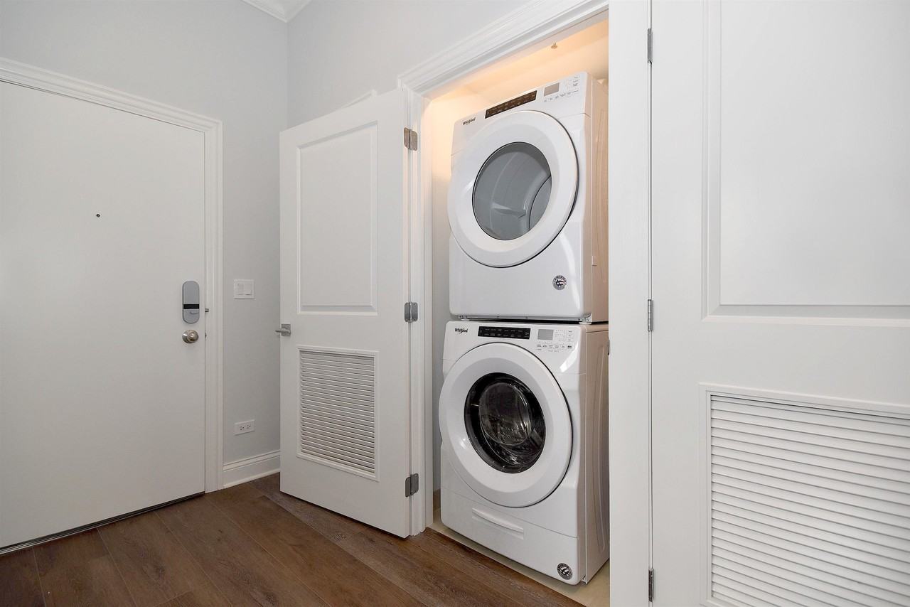 6555 W North Avenue - Photo 7 of 27