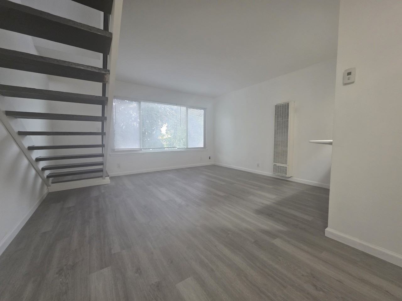 701 9th Avenue - Photo 4 of 6