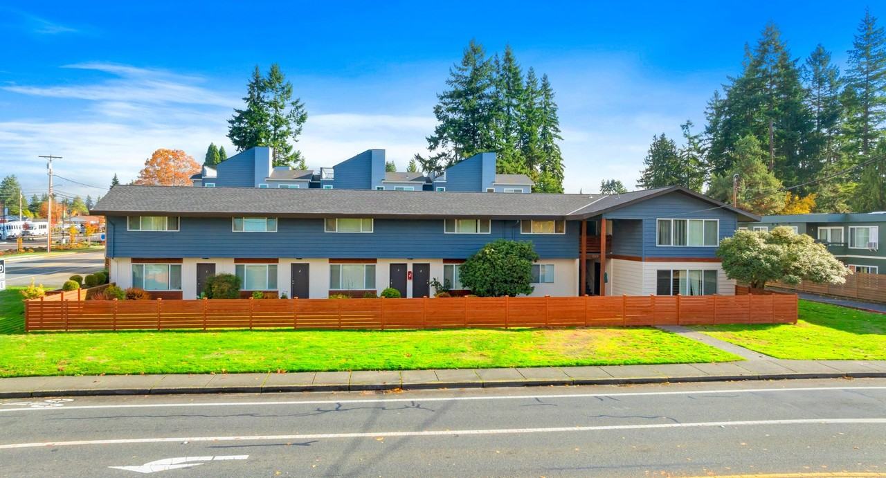 Marlowe Apartments - Photo 3 of 4