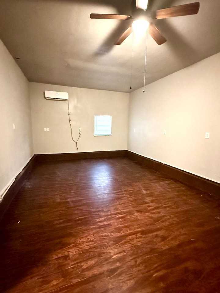 615 Hamilton Ave - Photo 3 of 15