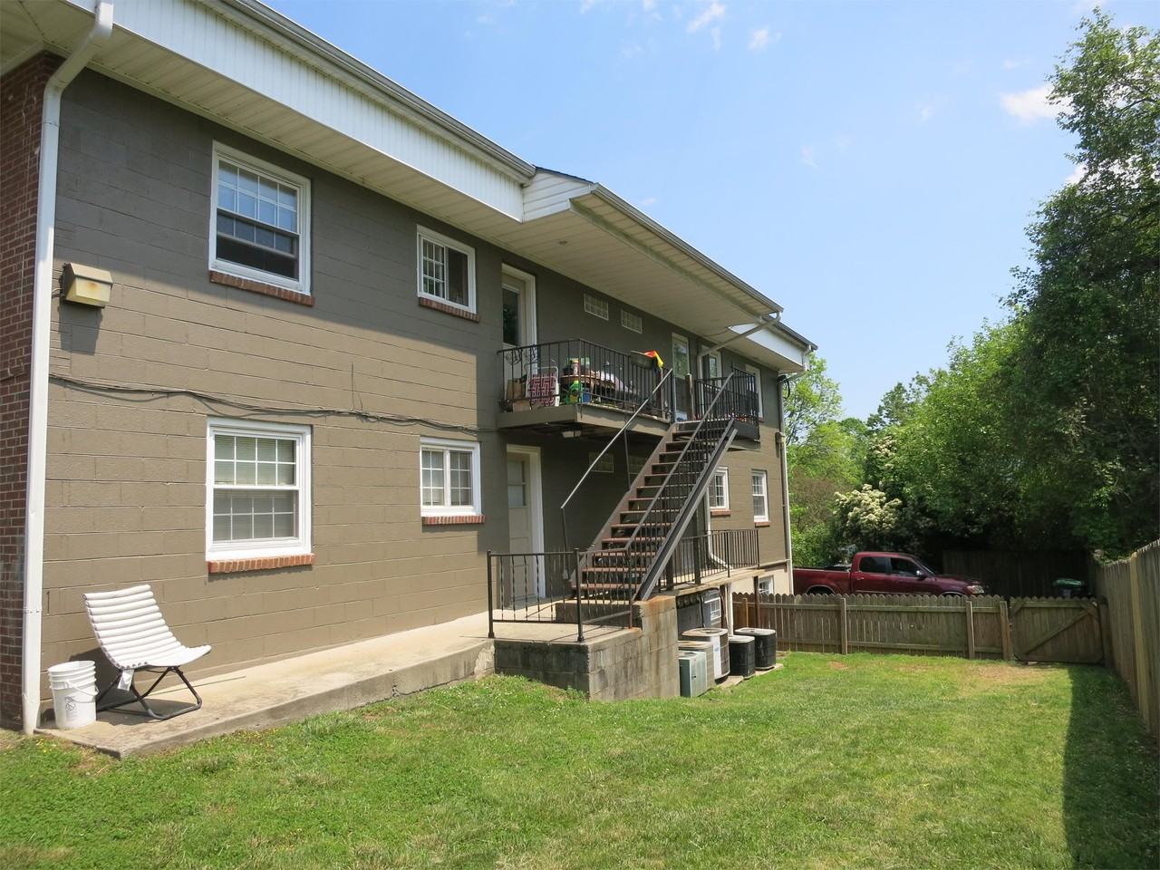 Dice St - Photo 7 of 11