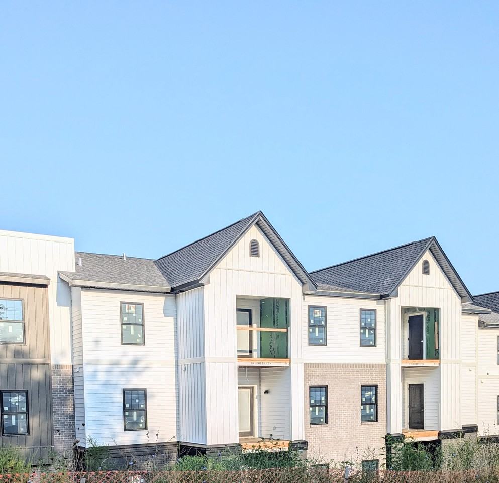 Oakwood Landings - Photo 5 of 50
