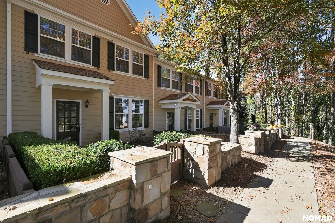 235 River Green Avenue - Photo 3 of 31