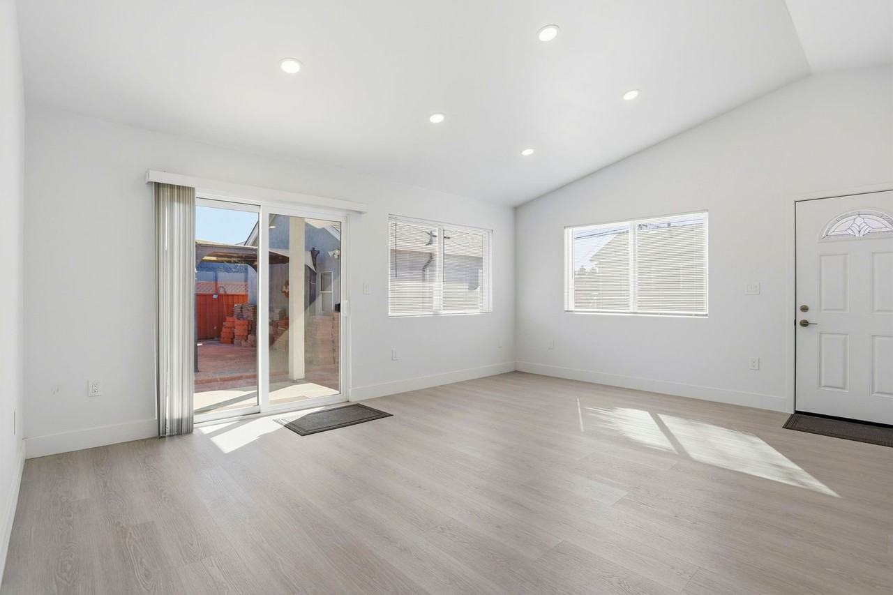 28 Amesti Road - Photo 3 of 19