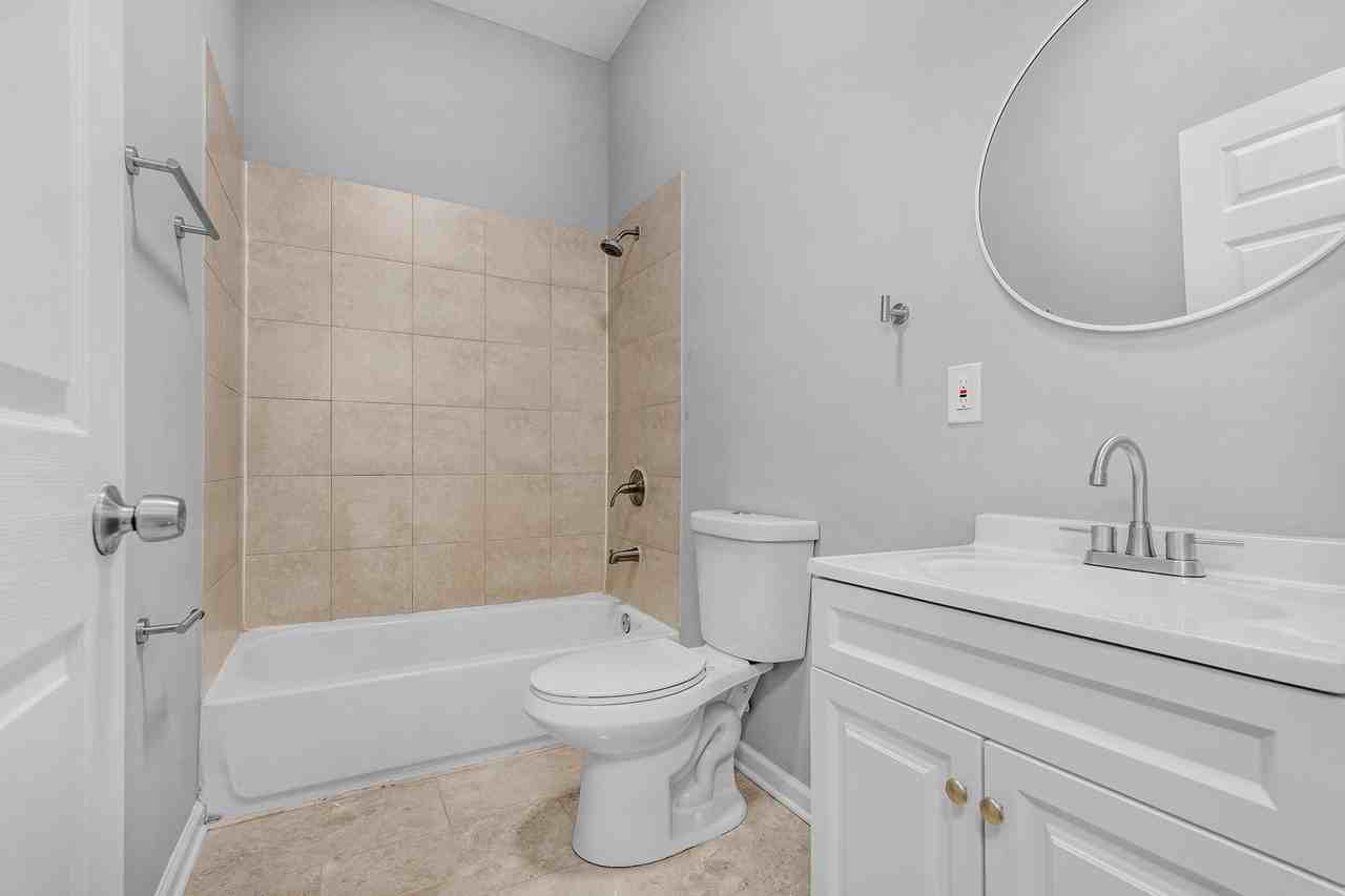 Affordable 2 Bedroom 1 Bath Units Ready For Immediate Move In - Photo 4 of 17