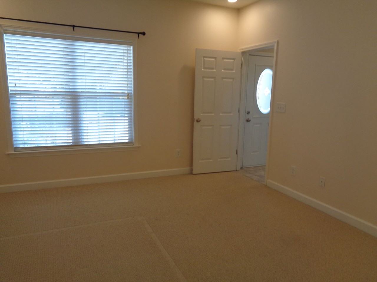 116 Water Mill Rd - Photo 7 of 17