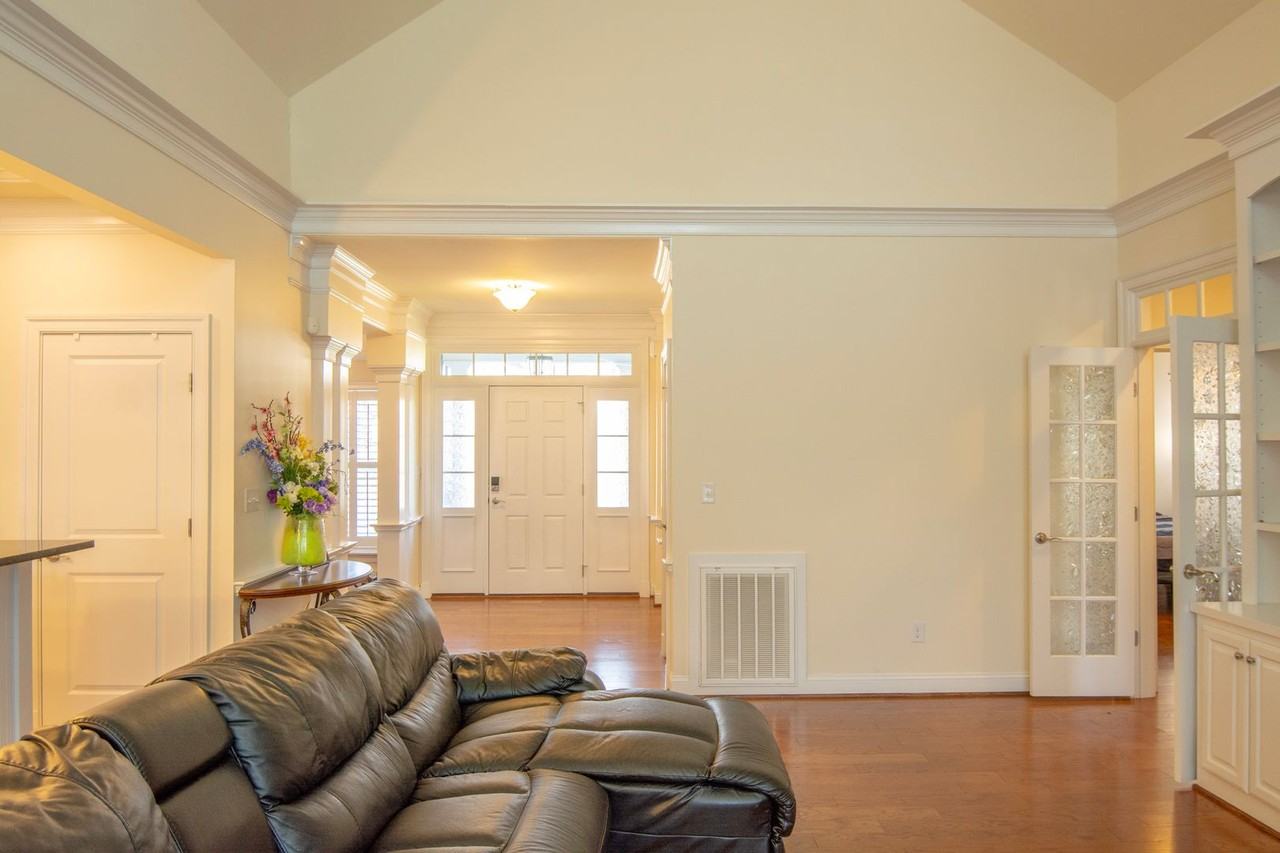 6883 Birmingham Dr - Photo 6 of 49