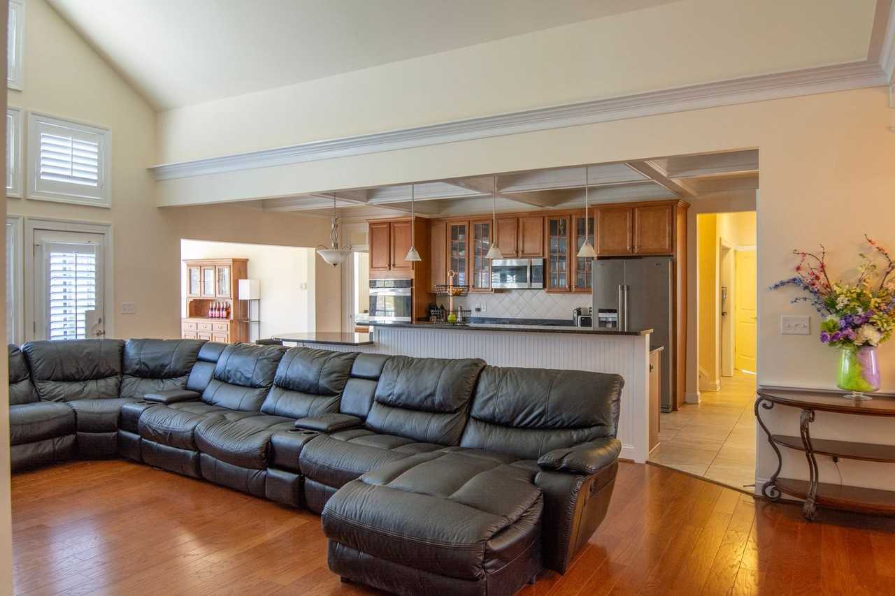 6883 Birmingham Dr - Photo 7 of 49