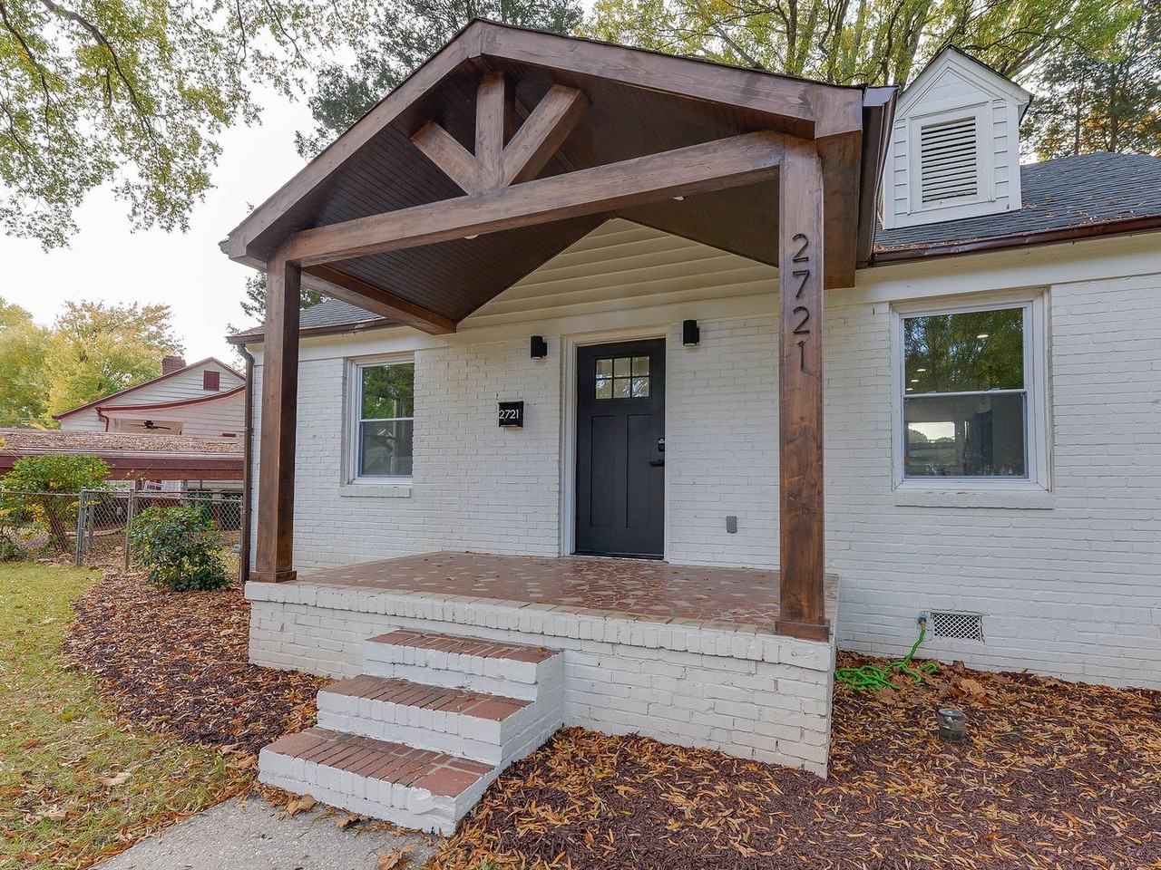 2721 Mayflower Road - Photo 2 of 41
