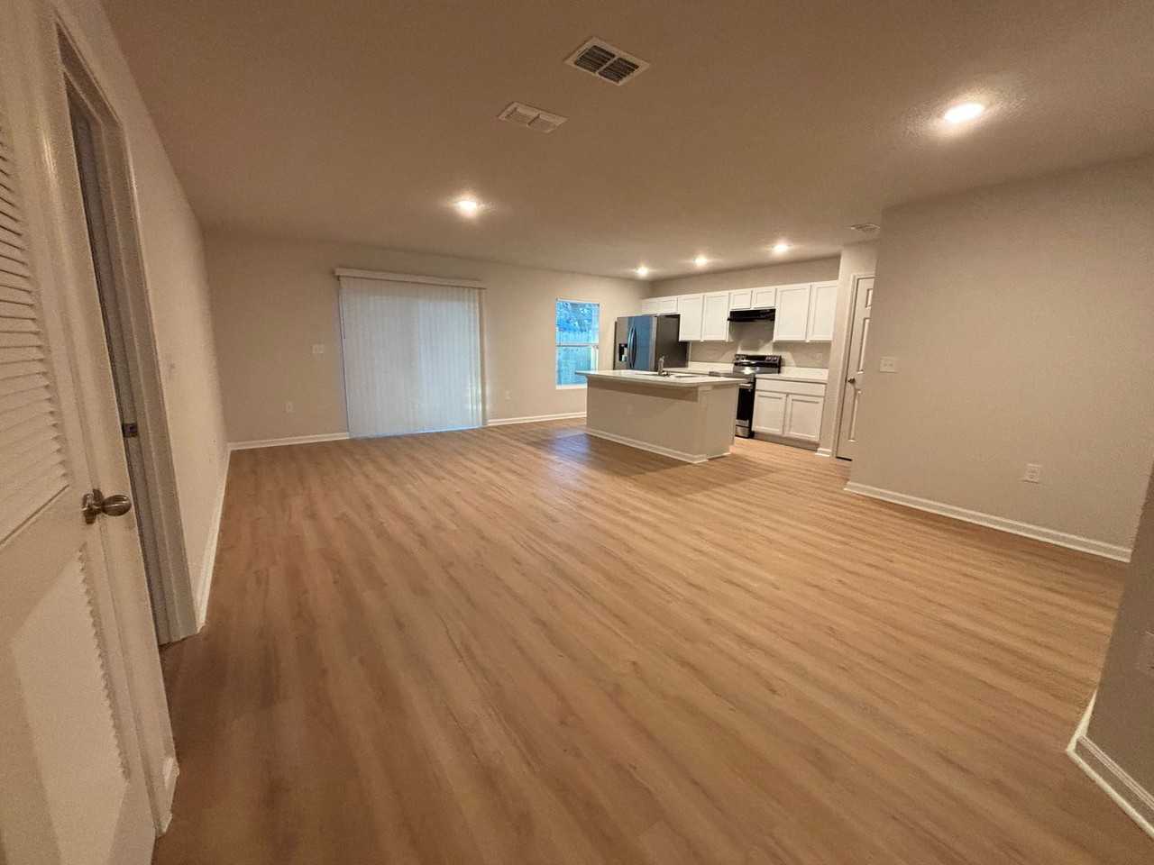 2235 Orchard St - Photo 7 of 17